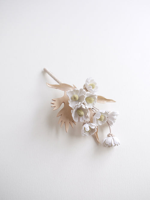 la fluer／コサージュ＜paris daisy-off white＞